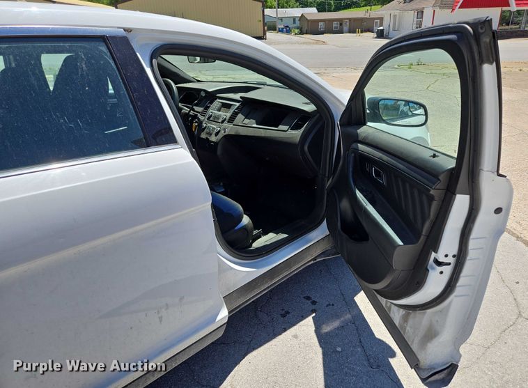 image for item ED1998 2015 Ford Taurus Police Interceptor 