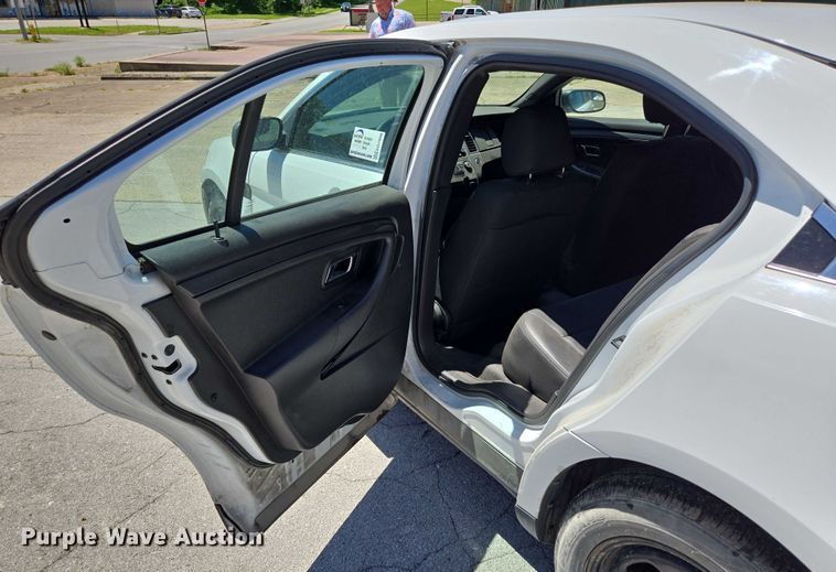 image for item ED1998 2015 Ford Taurus Police Interceptor 