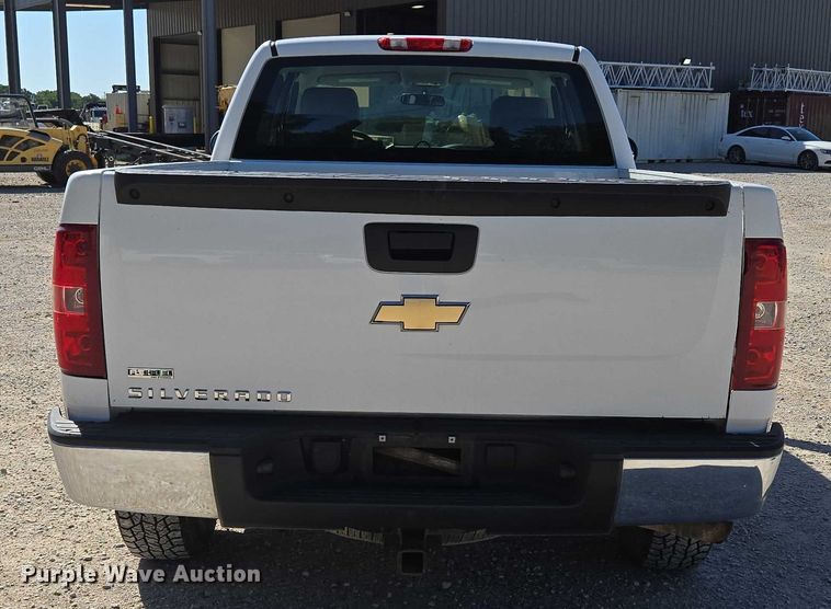 image for item ED2001 2010 Chevrolet Silverado 1500 Ext. Cab pickup truck