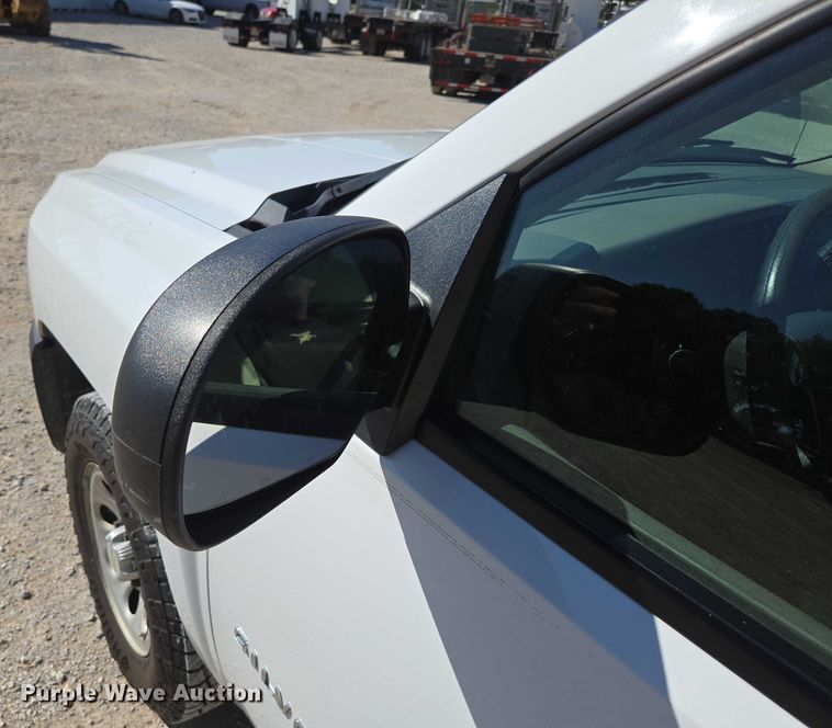 image for item ED2001 2010 Chevrolet Silverado 1500 Ext. Cab pickup truck