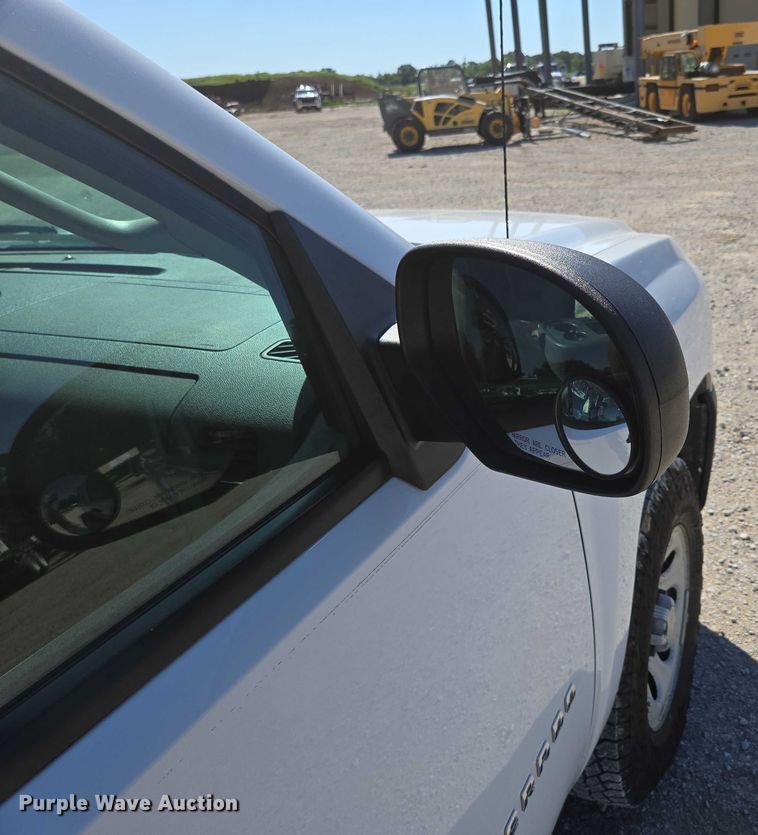 image for item ED2001 2010 Chevrolet Silverado 1500 Ext. Cab pickup truck