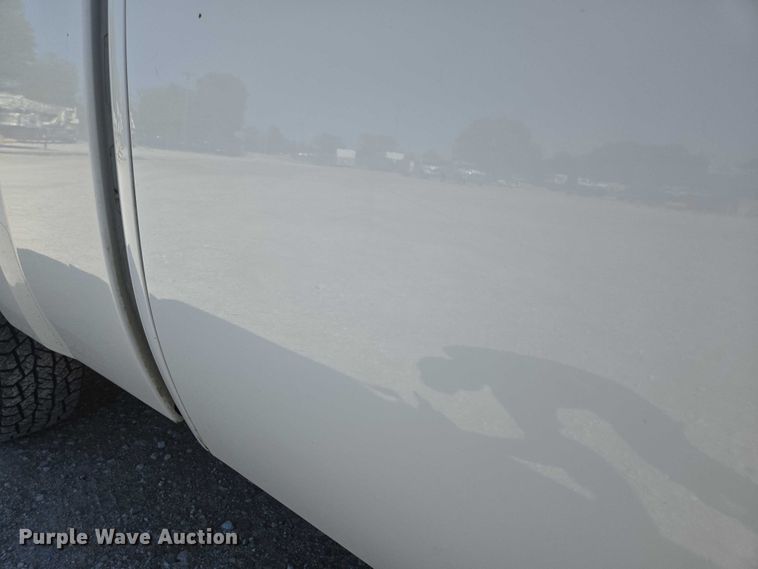 image for item ED2001 2010 Chevrolet Silverado 1500 Ext. Cab pickup truck