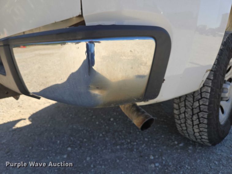 image for item ED2001 2010 Chevrolet Silverado 1500 Ext. Cab pickup truck