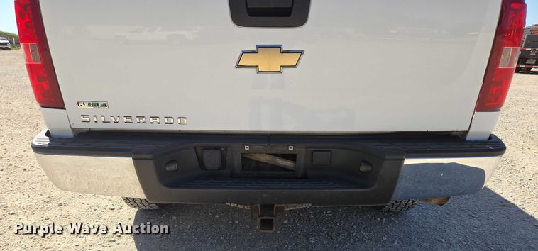 image for item ED2001 2010 Chevrolet Silverado 1500 Ext. Cab pickup truck