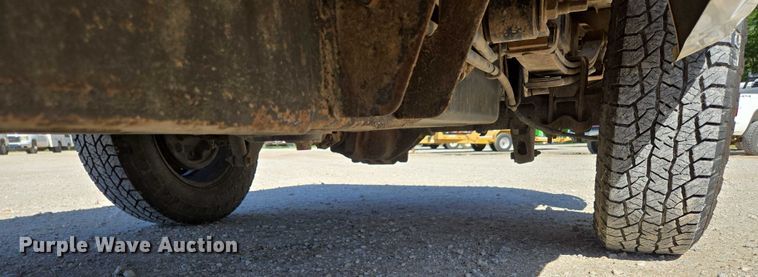 image for item ED2001 2010 Chevrolet Silverado 1500 Ext. Cab pickup truck