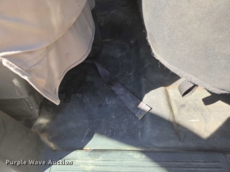 image for item ED2001 2010 Chevrolet Silverado 1500 Ext. Cab pickup truck