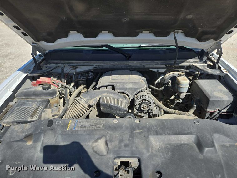 image for item ED2001 2010 Chevrolet Silverado 1500 Ext. Cab pickup truck