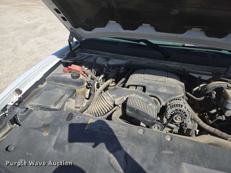 image for item ED2001 2010 Chevrolet Silverado 1500 Ext. Cab pickup truck