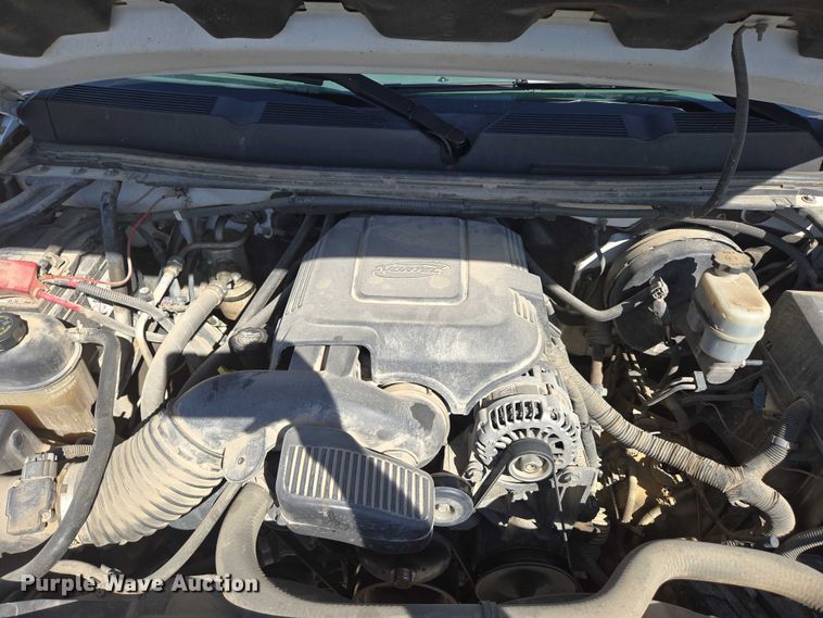 image for item ED2001 2010 Chevrolet Silverado 1500 Ext. Cab pickup truck