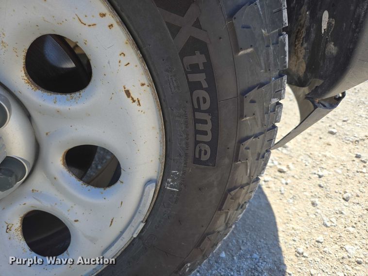 image for item ED2001 2010 Chevrolet Silverado 1500 Ext. Cab pickup truck