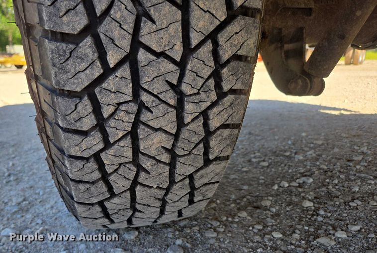 image for item ED2001 2010 Chevrolet Silverado 1500 Ext. Cab pickup truck