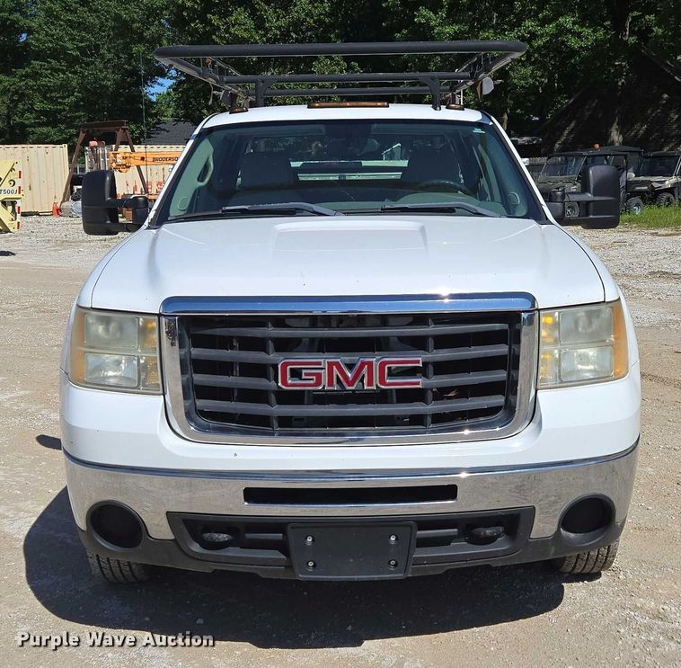 image for item ED2003 2009 GMC Sierra 3500HD Ext. Cab utility bed pickup truck