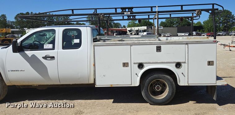 image for item ED2003 2009 GMC Sierra 3500HD Ext. Cab utility bed pickup truck