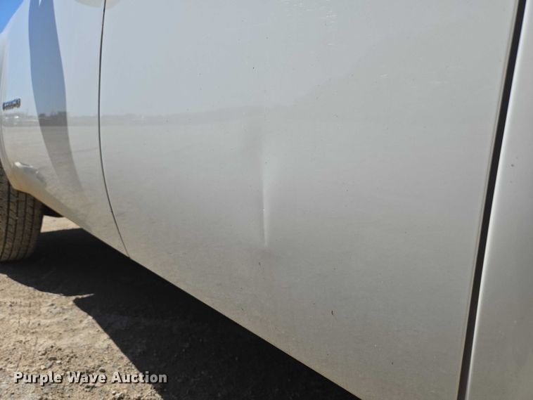 image for item ED2003 2009 GMC Sierra 3500HD Ext. Cab utility bed pickup truck