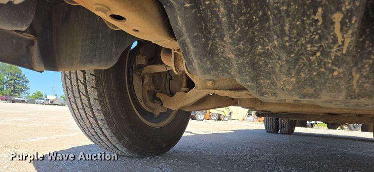 image for item ED2003 2009 GMC Sierra 3500HD Ext. Cab utility bed pickup truck