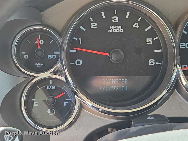 image for item ED2003 2009 GMC Sierra 3500HD Ext. Cab utility bed pickup truck