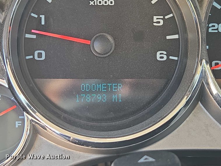 image for item ED2003 2009 GMC Sierra 3500HD Ext. Cab utility bed pickup truck