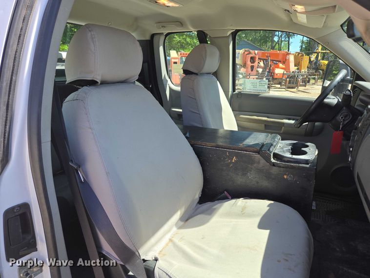 image for item ED2003 2009 GMC Sierra 3500HD Ext. Cab utility bed pickup truck