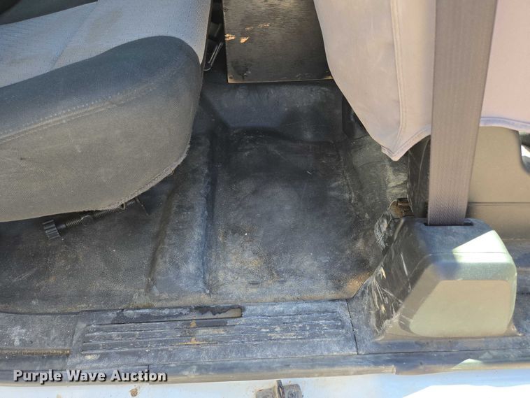 image for item ED2003 2009 GMC Sierra 3500HD Ext. Cab utility bed pickup truck