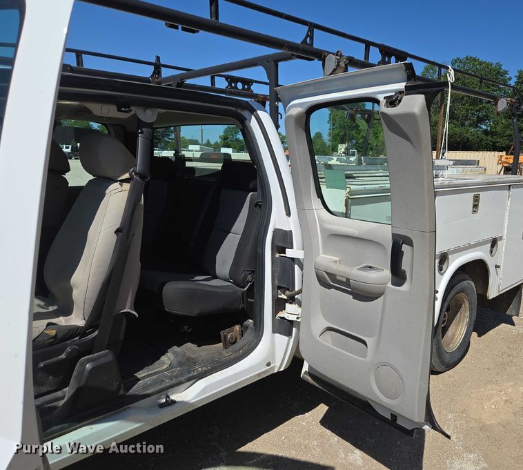 image for item ED2003 2009 GMC Sierra 3500HD Ext. Cab utility bed pickup truck