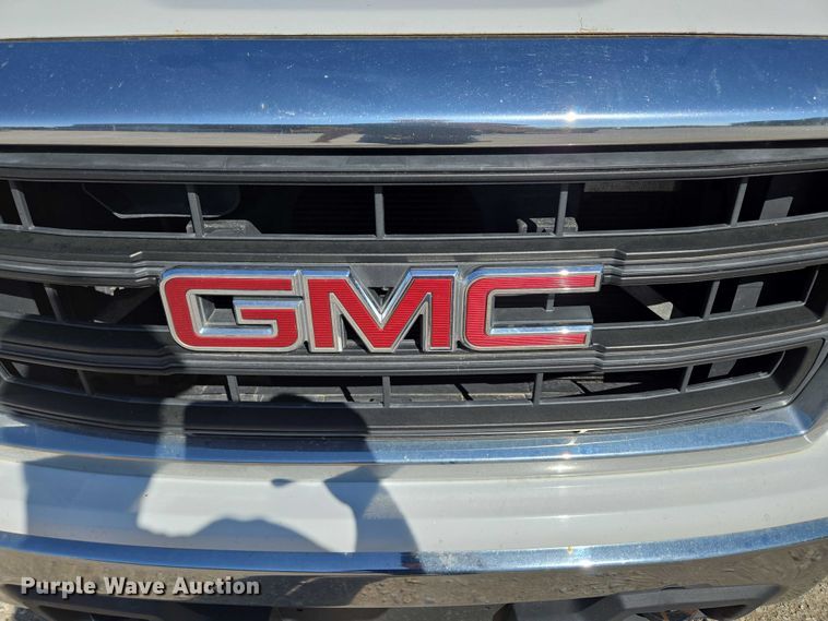 image for item ED2004 2015 GMC Sierra 1500 Double Cab pickup truck
