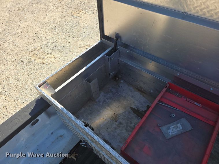 image for item ED2004 2015 GMC Sierra 1500 Double Cab pickup truck