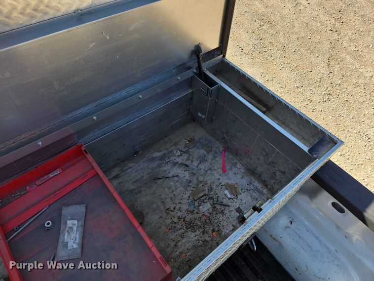 image for item ED2004 2015 GMC Sierra 1500 Double Cab pickup truck