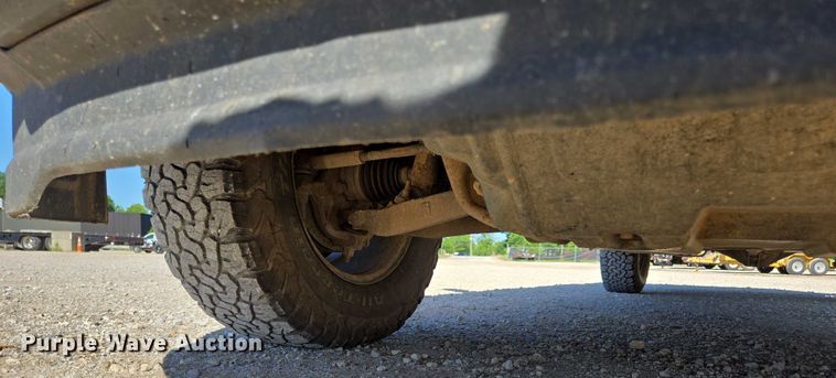 image for item ED2004 2015 GMC Sierra 1500 Double Cab pickup truck