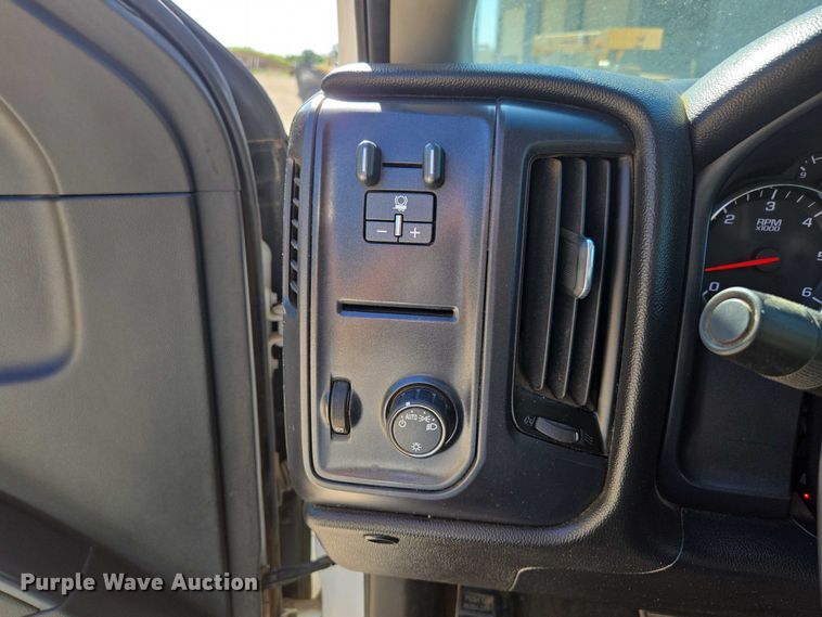 image for item ED2004 2015 GMC Sierra 1500 Double Cab pickup truck