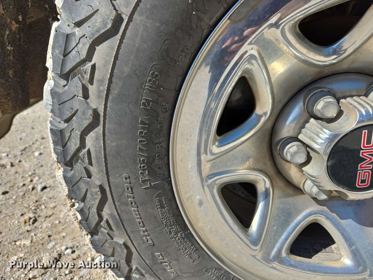 image for item ED2004 2015 GMC Sierra 1500 Double Cab pickup truck