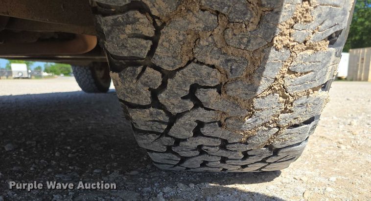 image for item ED2004 2015 GMC Sierra 1500 Double Cab pickup truck