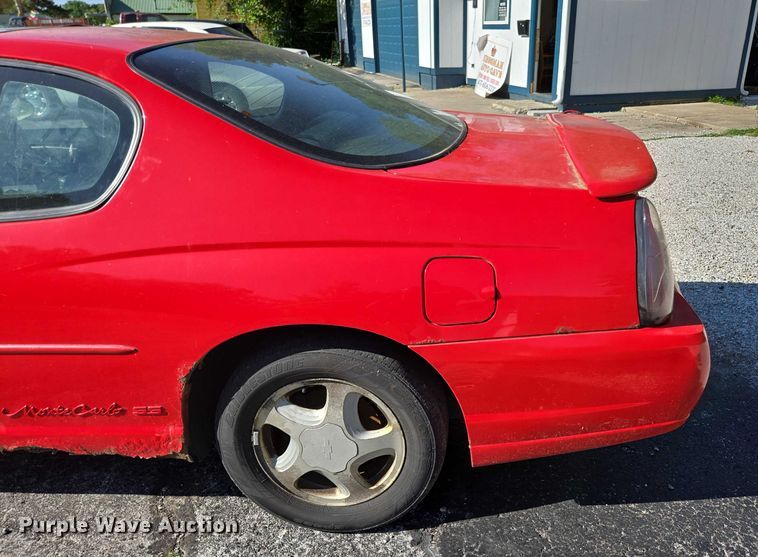 image for item ED2005 2001 Chevrolet Monte Carlo 