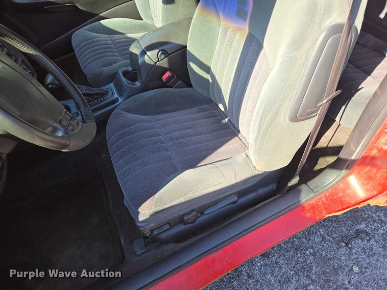 image for item ED2005 2001 Chevrolet Monte Carlo 