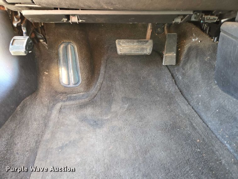 image for item ED2005 2001 Chevrolet Monte Carlo 