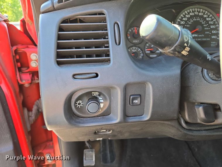 image for item ED2005 2001 Chevrolet Monte Carlo 