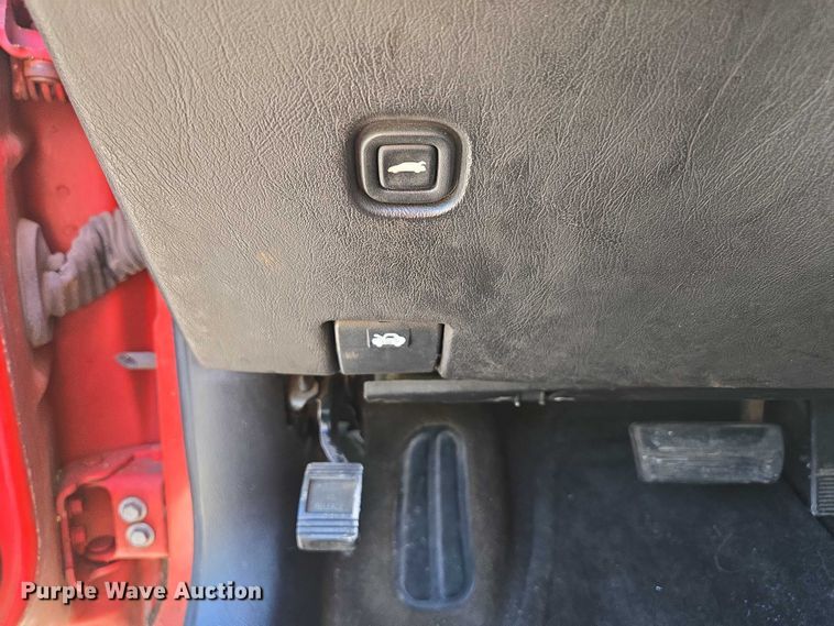 image for item ED2005 2001 Chevrolet Monte Carlo 