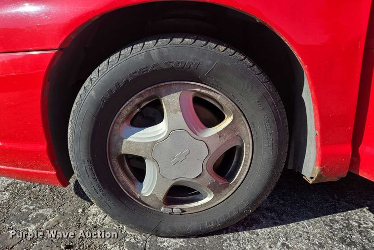 image for item ED2005 2001 Chevrolet Monte Carlo 