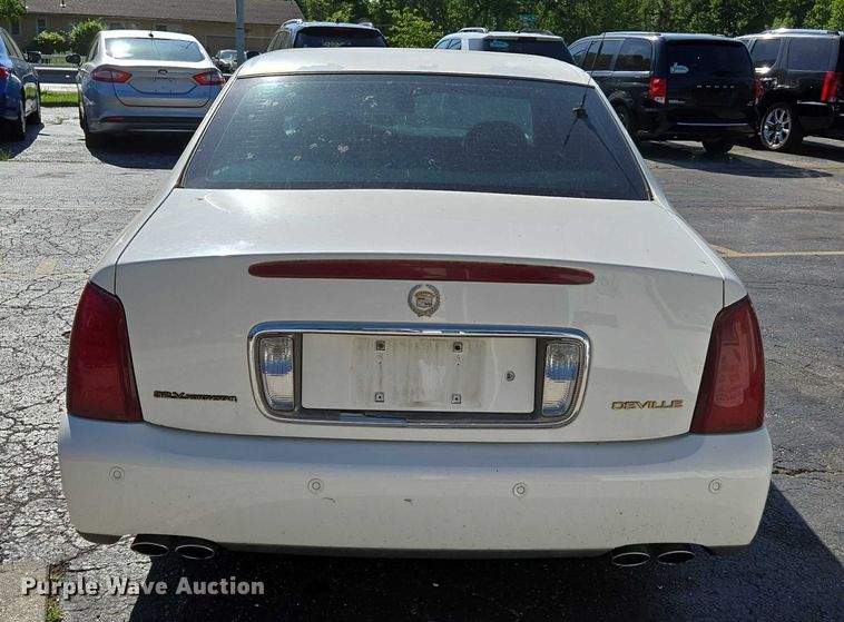image for item ED2006 2000 Cadillac Deville 