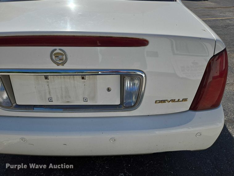 image for item ED2006 2000 Cadillac Deville 