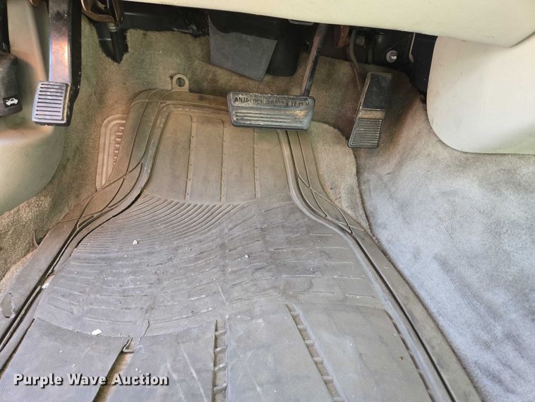 image for item ED2006 2000 Cadillac Deville 