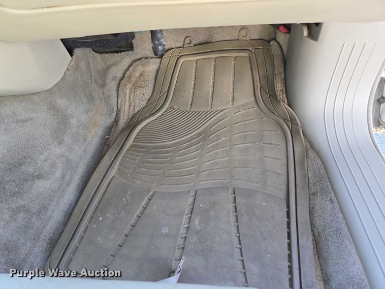 image for item ED2006 2000 Cadillac Deville 