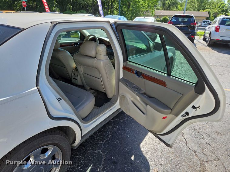 image for item ED2006 2000 Cadillac Deville 