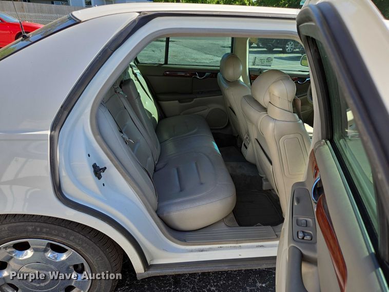 image for item ED2006 2000 Cadillac Deville 