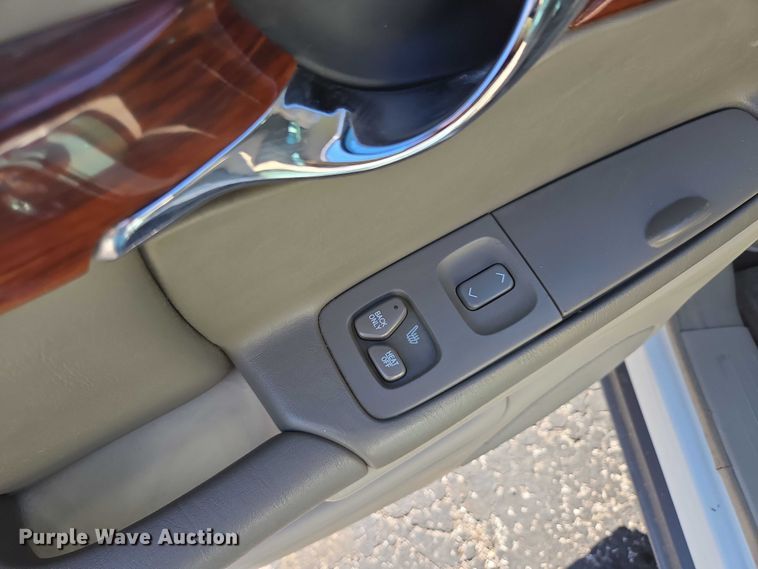 image for item ED2006 2000 Cadillac Deville 