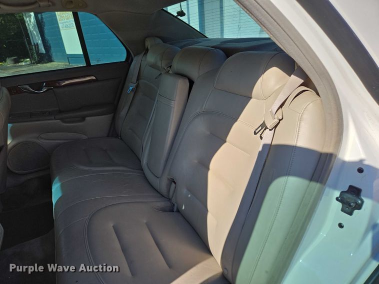 image for item ED2006 2000 Cadillac Deville 