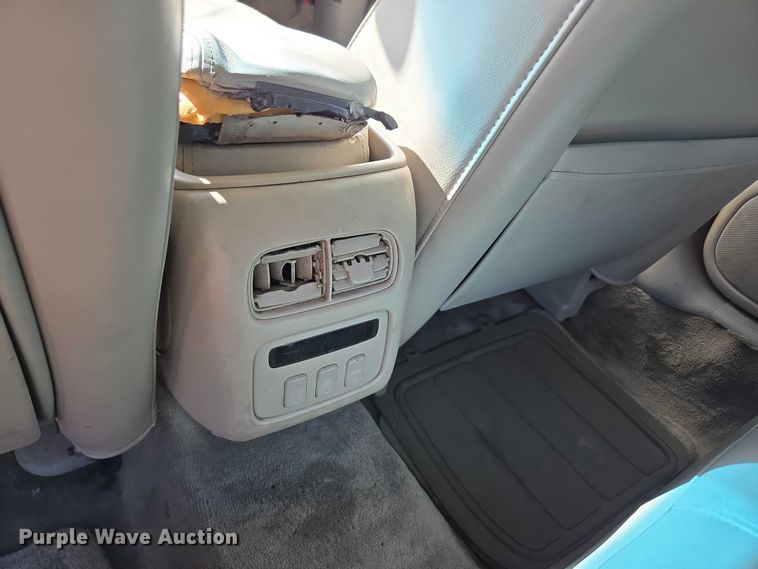 image for item ED2006 2000 Cadillac Deville 