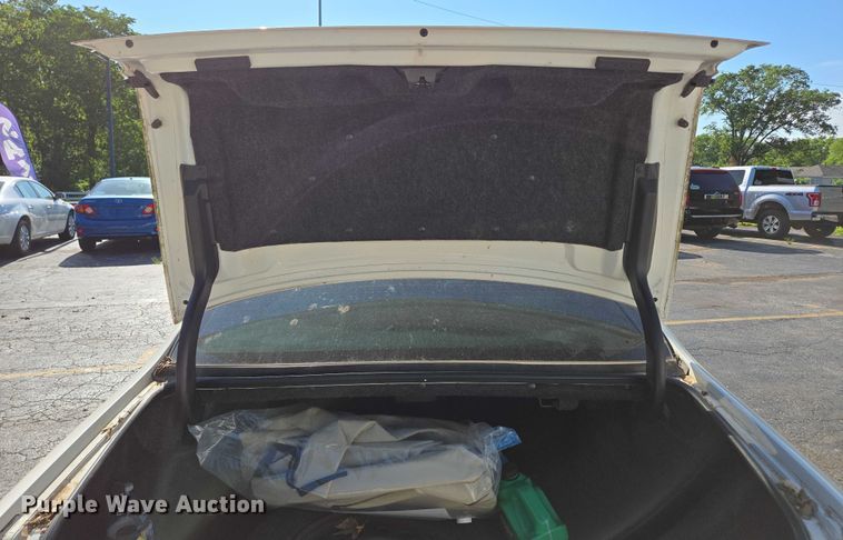 image for item ED2006 2000 Cadillac Deville 