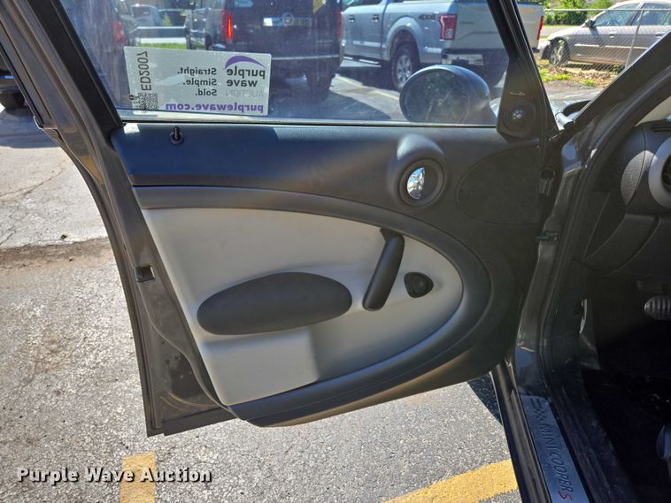 image for item ED2007 2011 Mini Countryman 