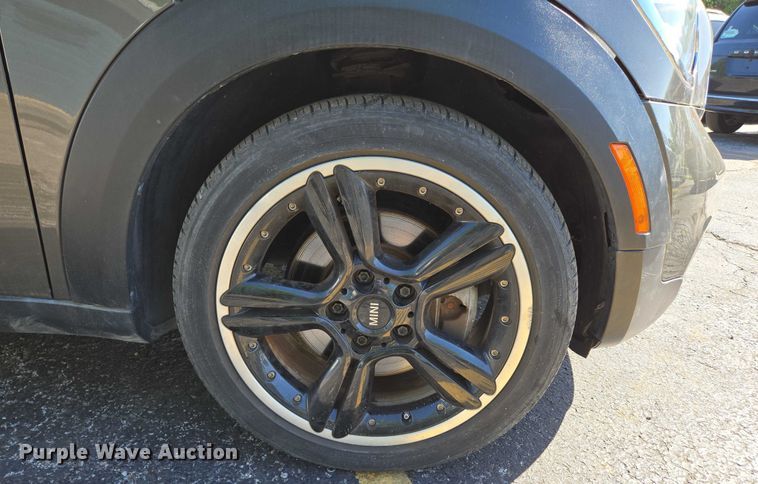 image for item ED2007 2011 Mini Countryman 