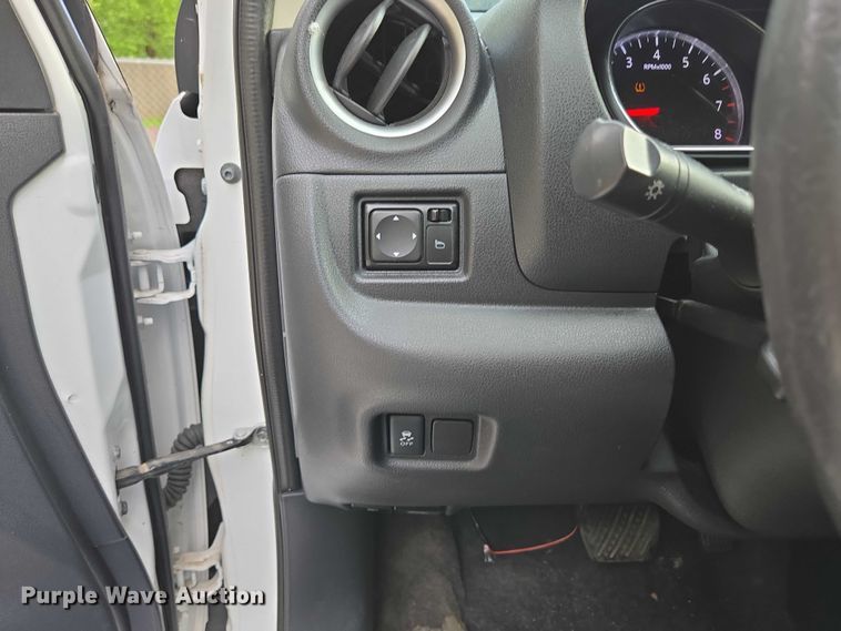 image for item ED2009 2015 Nissan Versa 